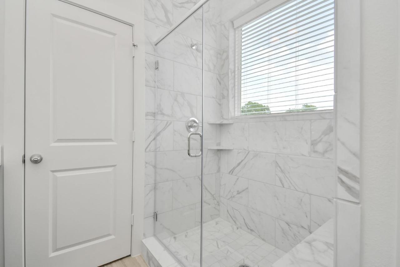 Casa Azure - New Modern 3 Bedroom Med Center, Nrg, Uh Χιούστον Εξωτερικό φωτογραφία