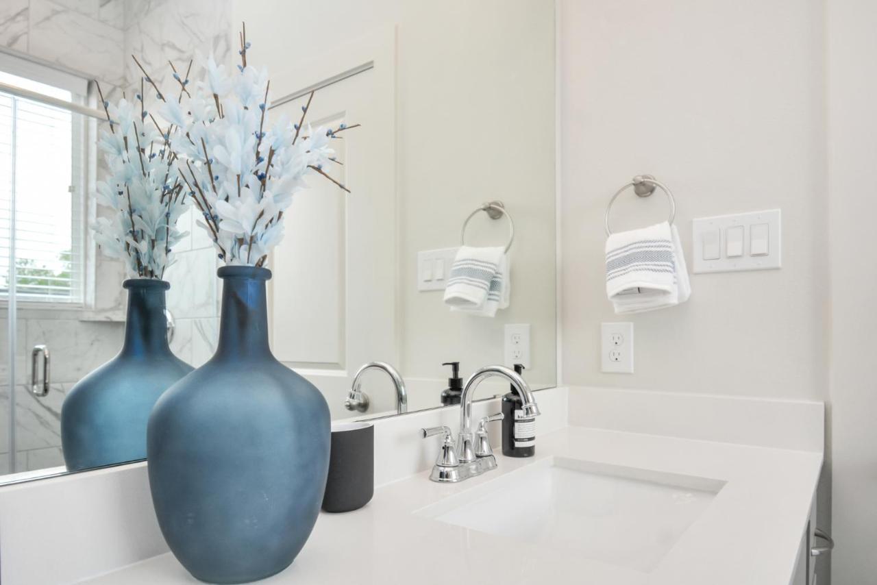 Casa Azure - New Modern 3 Bedroom Med Center, Nrg, Uh Χιούστον Εξωτερικό φωτογραφία